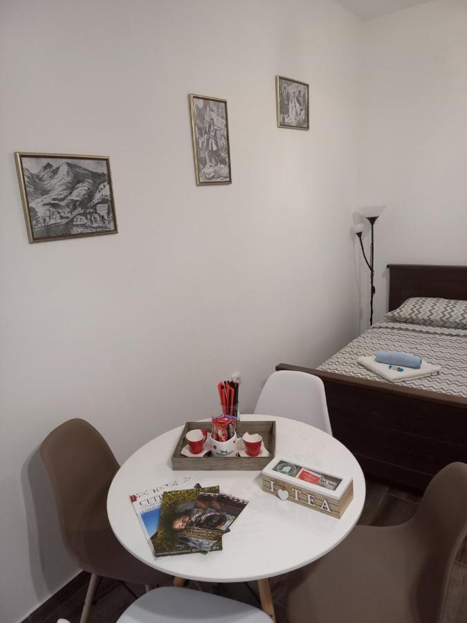 Hostal Aleksa Cetinje Exterior foto