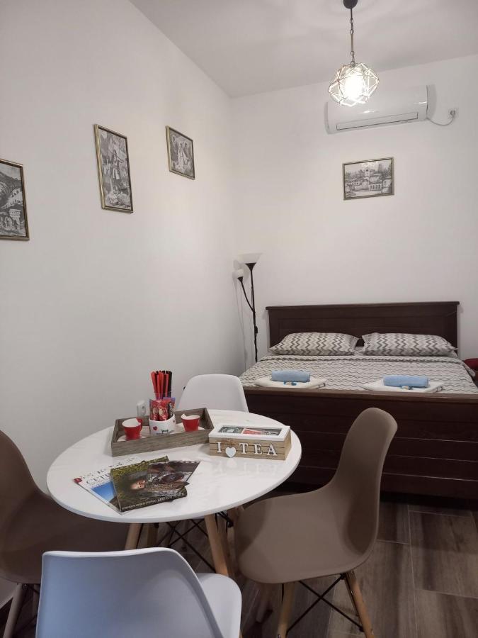 Hostal Aleksa Cetinje Exterior foto