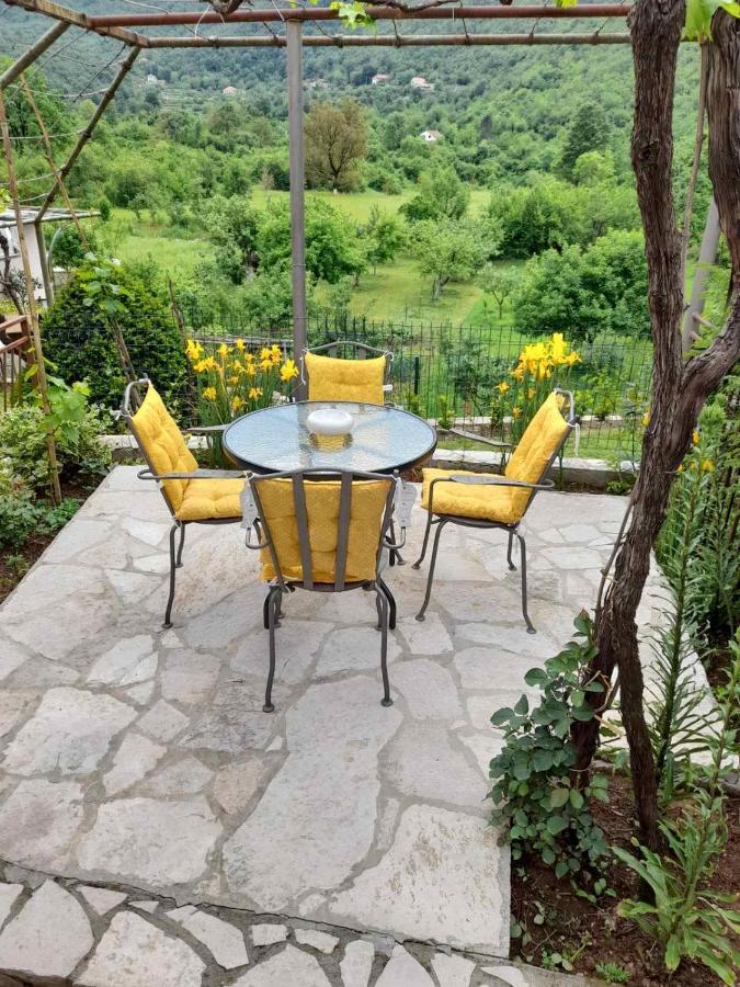 Hostal Aleksa Cetinje Exterior foto