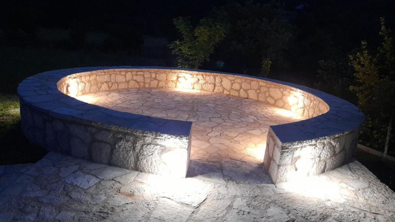 Hostal Aleksa Cetinje Exterior foto